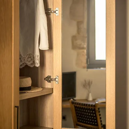 The Peach House * Hanya