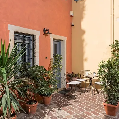 The Peach House * Chania (Crete)